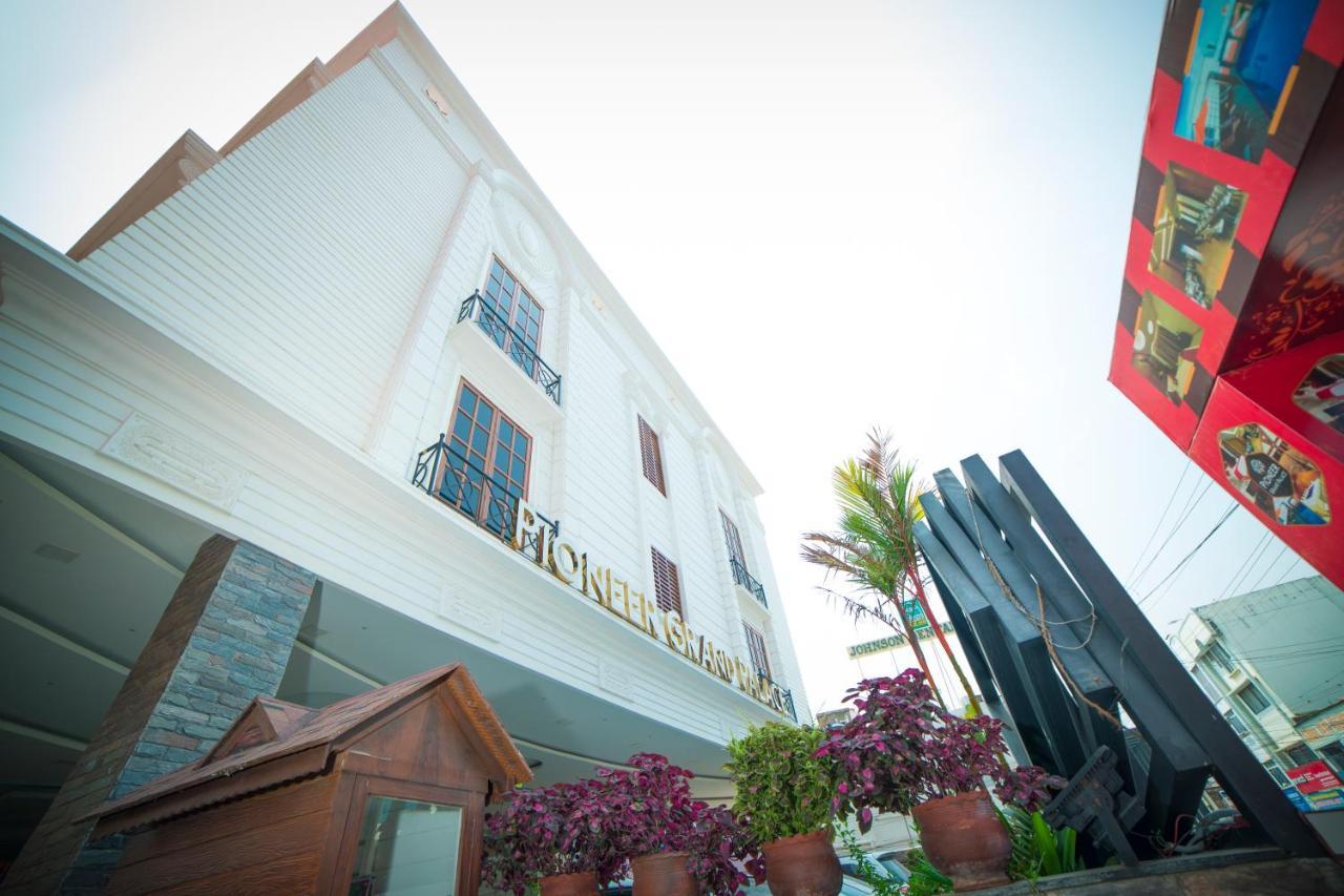 Hotel Pioneer Grand Palace Nāgercoil Exterior photo